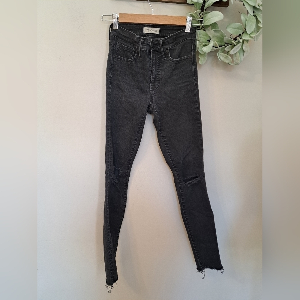 Madewell Black 9" Skinny Distressed Jeans Size 25T - Picture 7 of 8